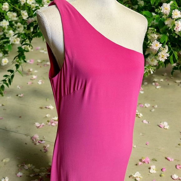 NWT IEENA for Mac Duggal ‘Jersey One Shoulder Draped Back Gown’ in Candy Pink 10 - Picture 14 of 16